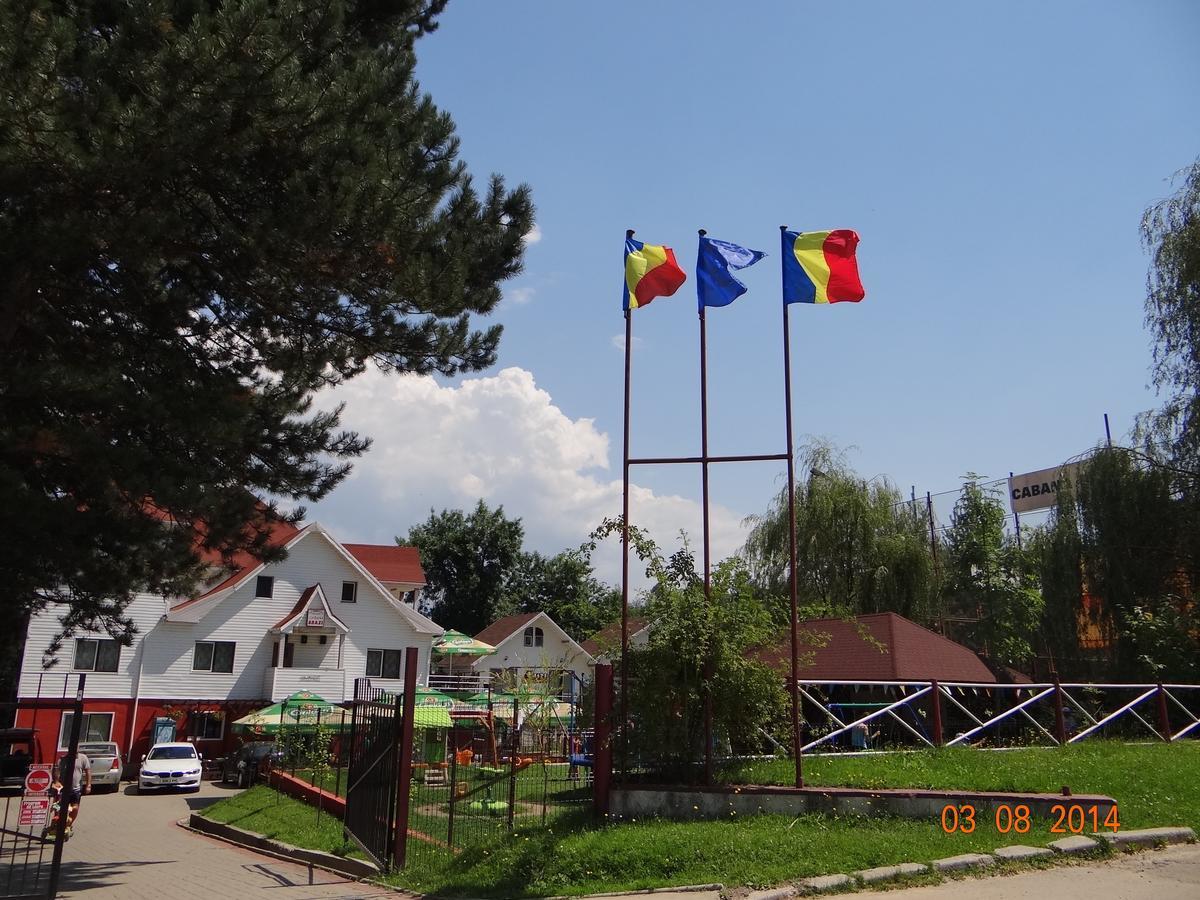 Cabana Pensiune La Brazi Vulcan  Exteriér fotografie
