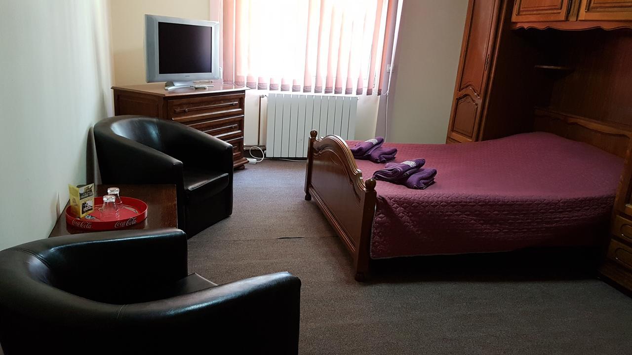 Cabana Pensiune La Brazi Vulcan  Exteriér fotografie